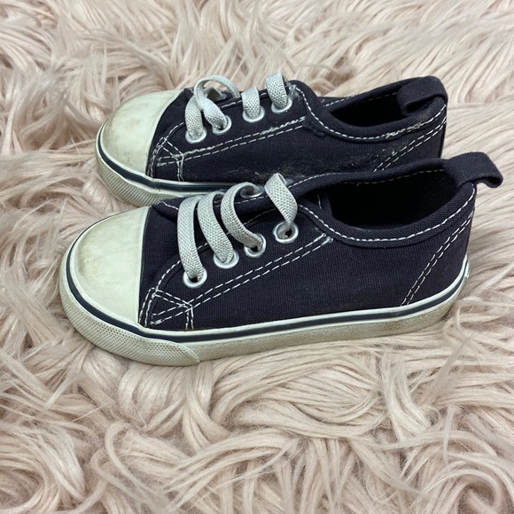 Toddler Gap Shoe size 6 - Picture 2 of 3
